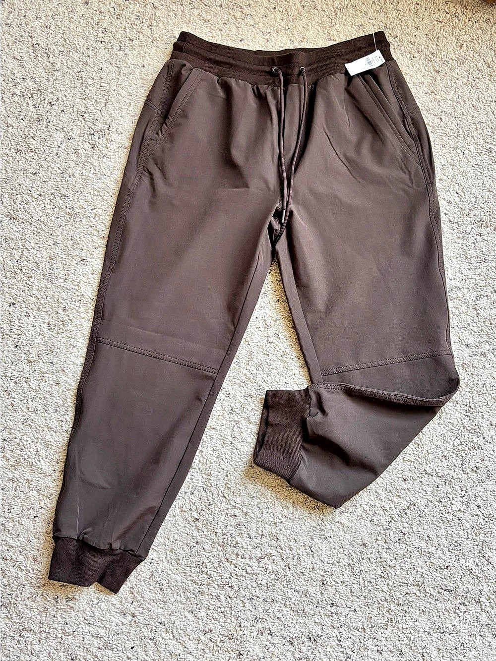 Old Navy Water Repellent Go H2O StretchTech Joggers Brown Women’s Medium